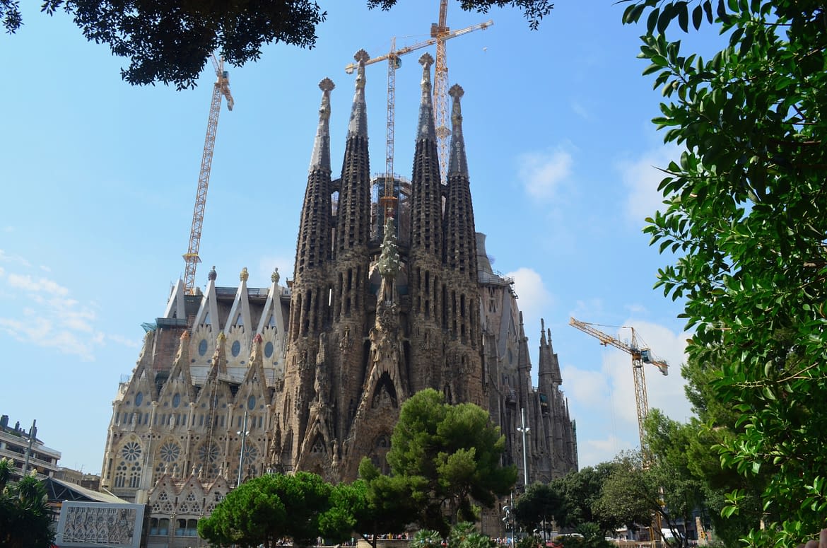 Are you planning to travel to iceland soon? How To Spend 3 Perfect Days In Barcelona An Itinerary Rambles Round The World