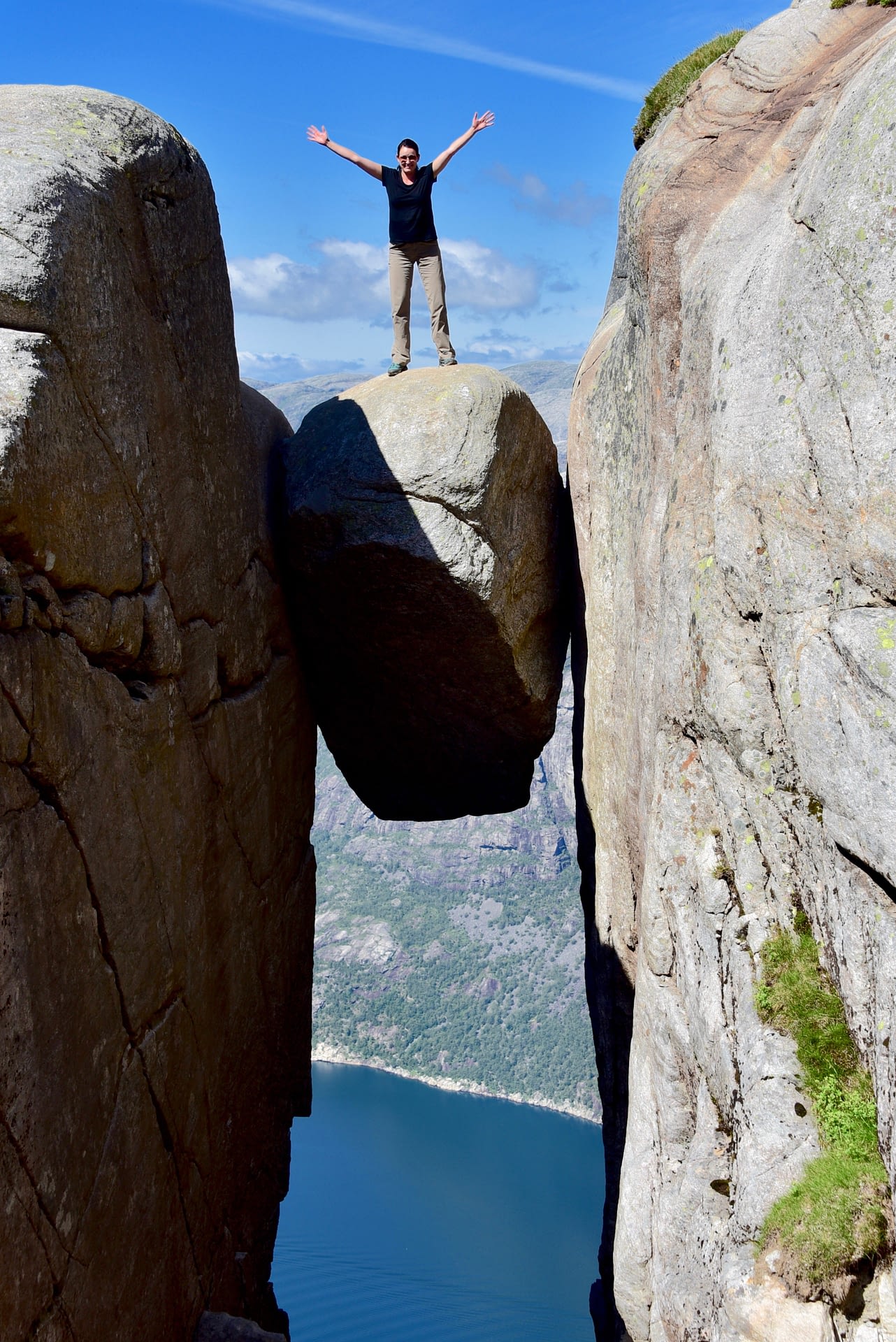 Kjeragbolten Vs Preikestolen Which Hike Should You Choose Rambles Round The World